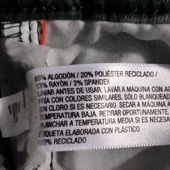 NWT: "Cat & Jack" girls bib overalls - Picture 11 of 11